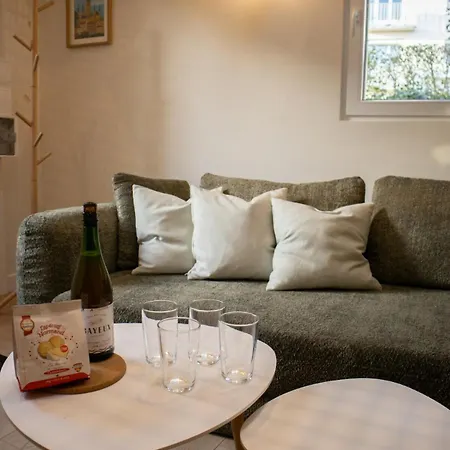 Le Cocon Suspendu Avec Filet Et Cinéma Privé *