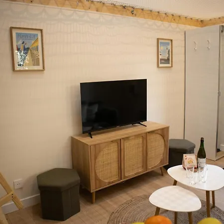 Le Cocon Suspendu Avec Filet Et Cinéma Privé * Caen