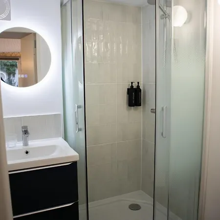 Apartamento Le Cocon Suspendu Avec Filet Et Cinéma Privé Caen