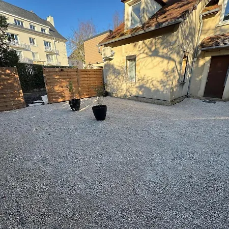 Le Cocon Suspendu Avec Filet Et Cinéma Privé