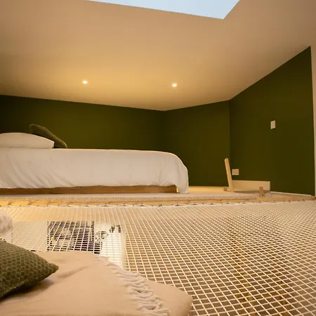 Le Cocon Suspendu Avec Filet Et Cinéma Privé Apartamento *