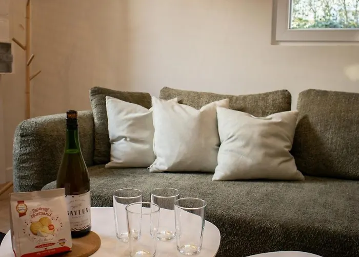 Le Cocon Suspendu Avec Filet Et Cinéma Privé *